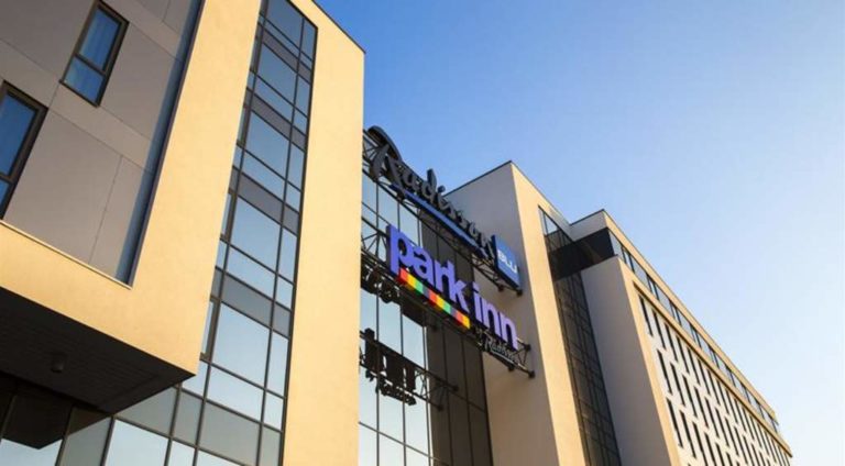 Radisson Blu, Oslo Alna: fasade