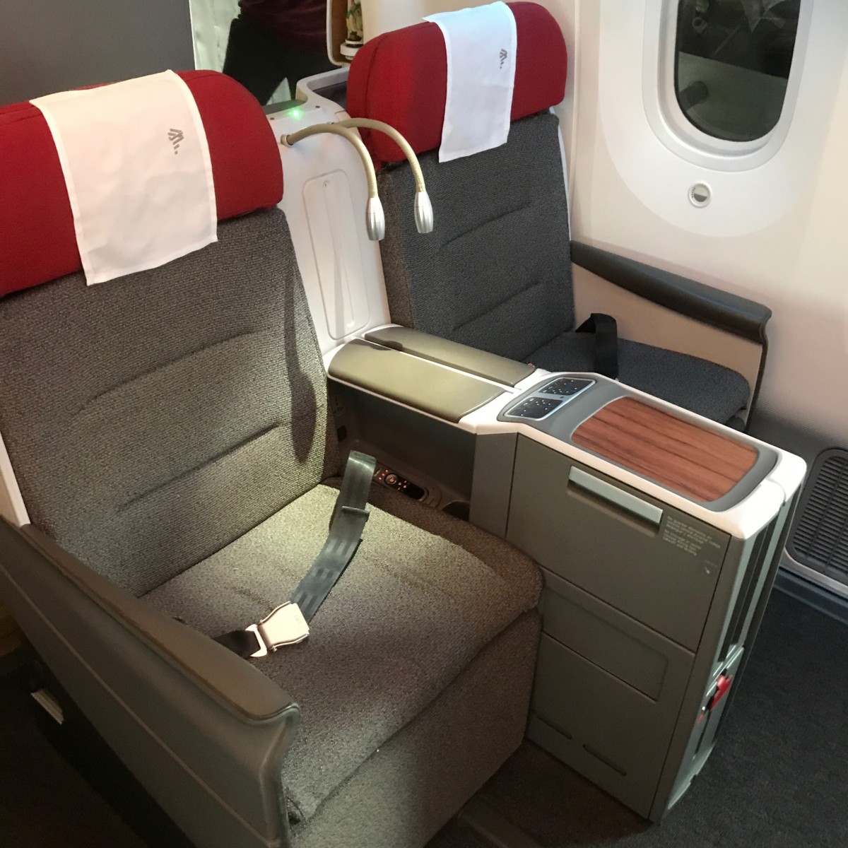 LATAM Business Class Boeing 787-9