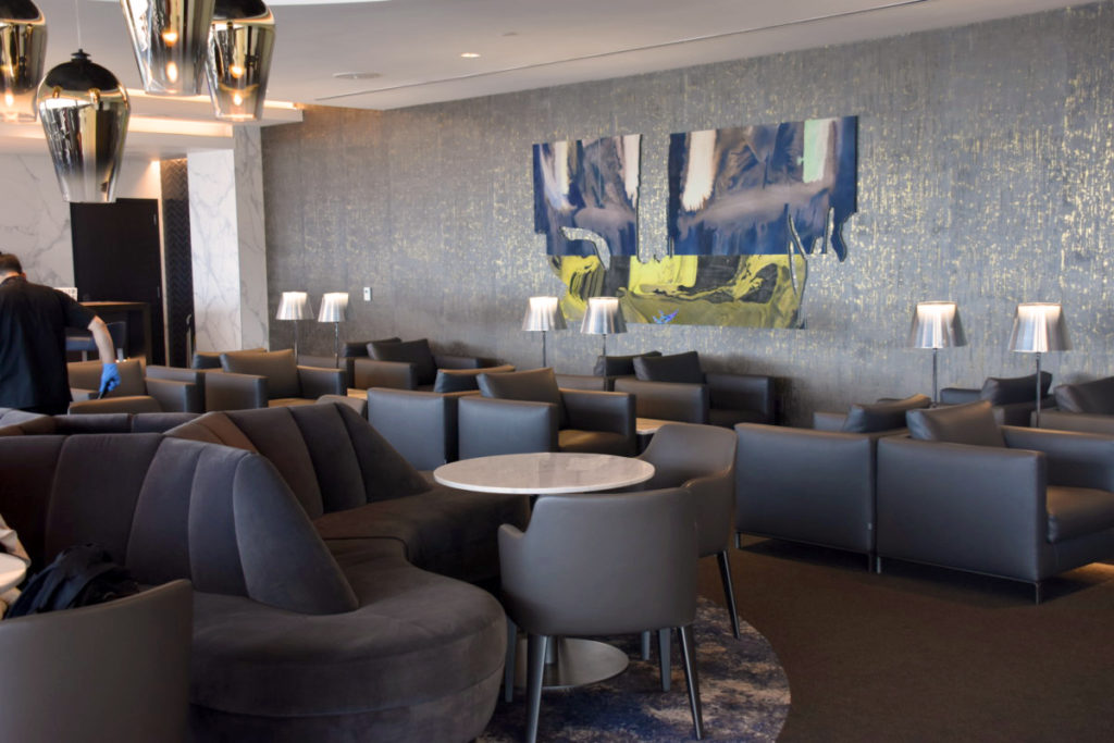 United Airlines Polaris Lounge sitteplasser