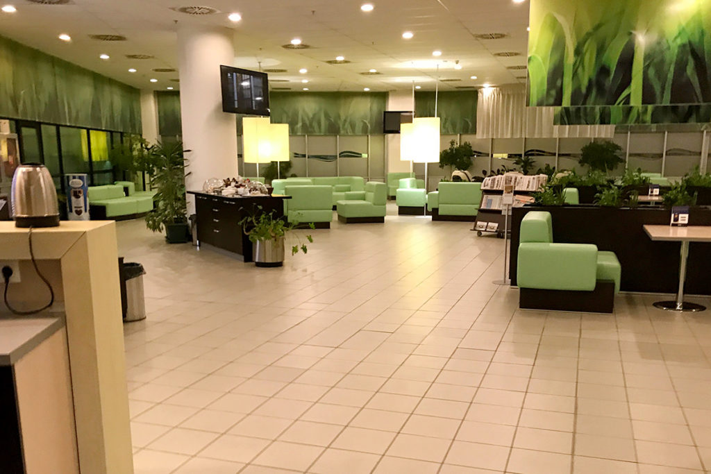 Sofia Green Lounge