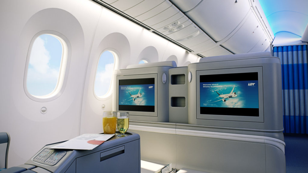 LOT Boeing 787 Dreamliner business class