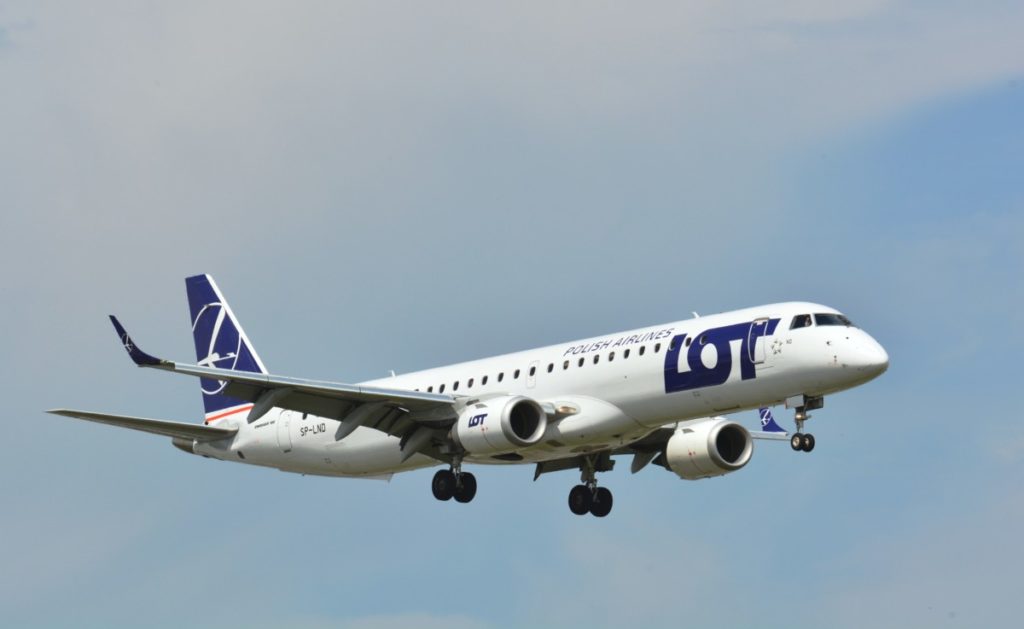 LOT Embraer 195