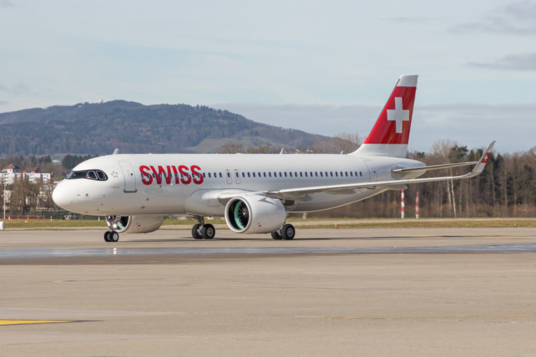 SWISS Airbus A320neo Engelberg HB-JDA