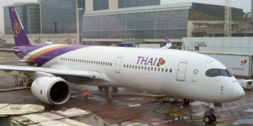 Thai Airways Airbus A350 ved gate på Brussels Airport