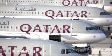 Qatar Airways vil fly til 80 destinasjoner i juni, men må likevel si opp ansatte